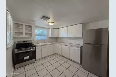 308 E Vogel Avenue #2, Phoenix, AZ 85020 - Photo 11