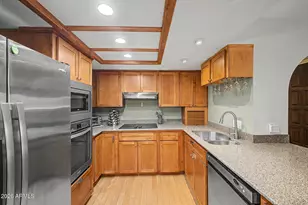 10410 N Cave Creek Rd, Phoenix, AZ 85020 - Photo 5