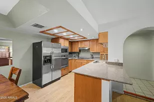 10410 N Cave Creek Rd, Phoenix, AZ 85020 - Photo 3