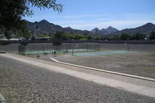 10410 N Cave Creek Rd, Phoenix, AZ 85020 - Photo 33