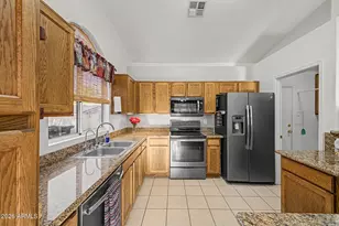 250 S Ash Dr, Chandler, AZ 85224 - Photo 19