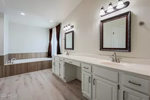 1937 E Citation Ln, Tempe, AZ 85284 - Photo 39