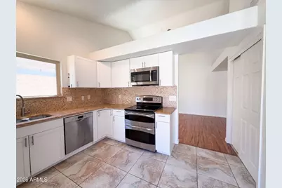 3906 E Amberwood Drive, Phoenix, AZ 85048 - Photo 23