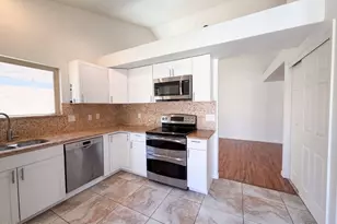3906 E Amberwood Dr, Phoenix, AZ 85048 - Photo 23