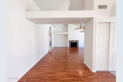 3906 E Amberwood Drive, Phoenix, AZ 85048 - Photo 7