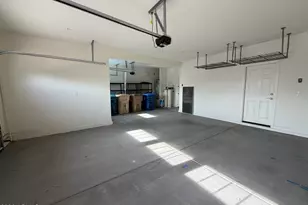 2551 N 212th Dr, Buckeye, AZ 85396 - Photo 35