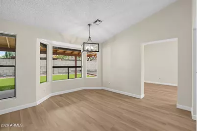 5114 W Diana Avenue, Glendale, AZ 85302 - Photo 13