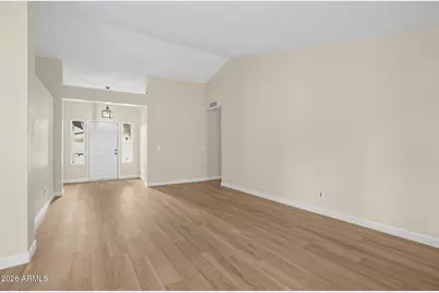 5114 W Diana Avenue, Glendale, AZ 85302 - Photo 5