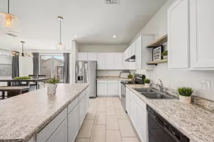 18057 W Ida Ln, Surprise, AZ 85387 - Photo 15
