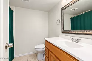 2228 N 47th Dr, Phoenix, AZ 85035 - Photo 7