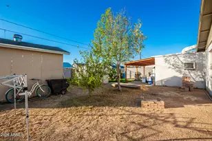 2228 N 47th Dr, Phoenix, AZ 85035 - Photo 9