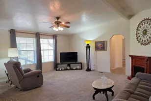 2233 E Behrend Dr, Phoenix, AZ 85024 - Photo 21
