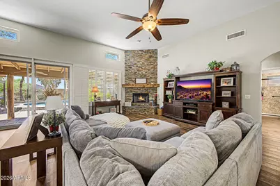 38408 N 23rd Drive, Phoenix, AZ 85086 - Photo 9