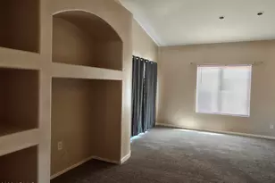 932 W Carter Rd, Phoenix, AZ 85041 - Photo 11