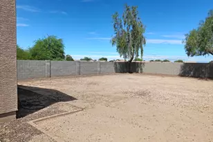 932 W Carter Rd, Phoenix, AZ 85041 - Photo 31