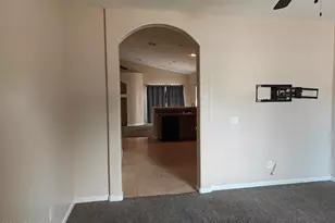 932 W Carter Rd, Phoenix, AZ 85041 - Photo 7