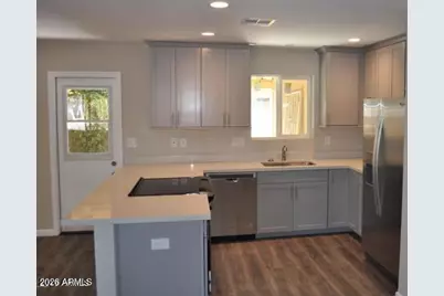 3739 E Montecito Avenue #FRNT, Phoenix, AZ 85018 - Photo 5