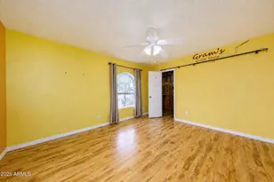 2336 E Waltann Ln, Phoenix, AZ 85022 - Photo 17