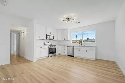 3123 W Windrose Drive, Phoenix, AZ 85029 - Photo 11