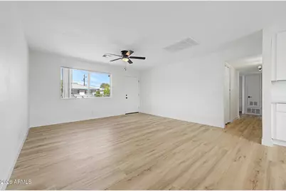 3123 W Windrose Drive, Phoenix, AZ 85029 - Photo 9