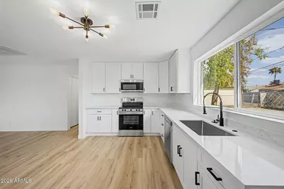 3123 W Windrose Drive, Phoenix, AZ 85029 - Photo 13