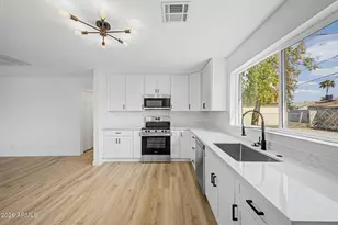 3123 W Windrose Dr, Phoenix, AZ 85029 - Photo 13