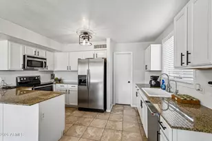 17235 W Statler St, Surprise, AZ 85388 - Photo 11