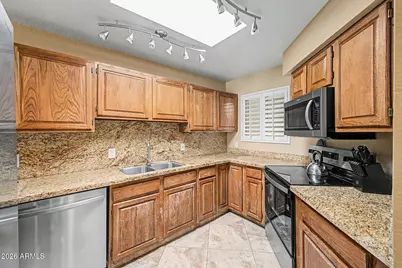 4718 W Sanna Street, Glendale, AZ 85302 - Photo 11