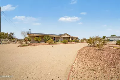 35430 W Steinway Drive, Arlington, AZ 85322 - Photo 3