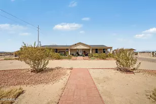 35430 W Steinway Dr, Arlington, AZ 85322 - Photo 1