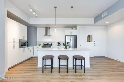 3131 N Central Avenue #5002, Phoenix, AZ 85012 - Photo 1