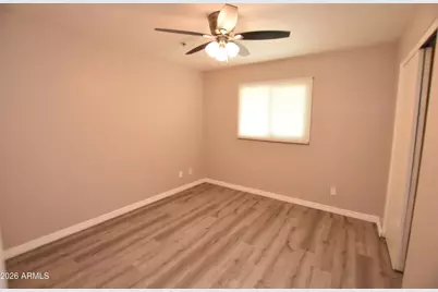 6301 W Earll Drive, Phoenix, AZ 85033 - Photo 23
