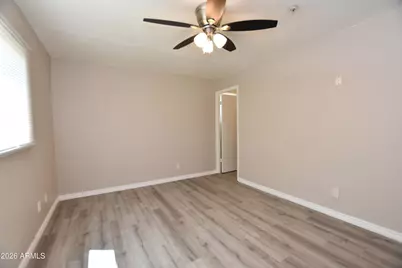 6301 W Earll Drive, Phoenix, AZ 85033 - Photo 21
