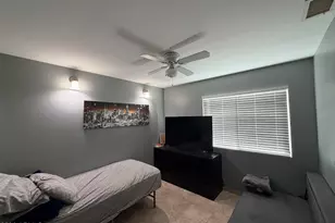 3152 W Crest Ln, Phoenix, AZ 85027 - Photo 13