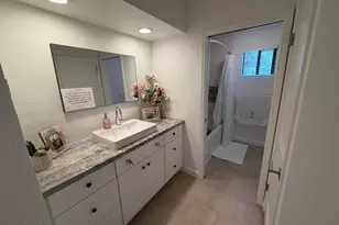 5849 E Hummingbird Ln, Paradise Valley, AZ 85253 - Photo 19