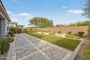 2847 E Los Gatos Dr, Phoenix, AZ 85050 - Photo 35