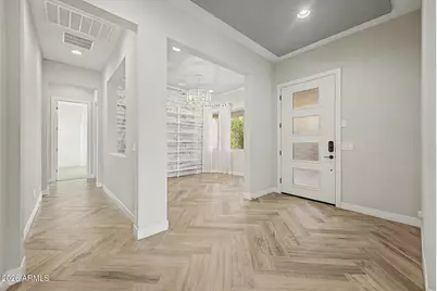 2847 E Los Gatos Drive, Phoenix, AZ 85050 - Photo 5