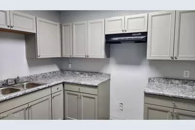 7561 N 27th Avenue, Phoenix, AZ 85051 - Photo 3