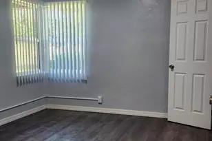 7561 N 27th Ave, Phoenix, AZ 85051 - Photo 9