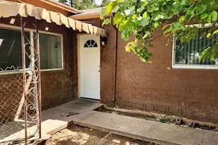 7561 N 27th Ave, Phoenix, AZ 85051 - Photo 19