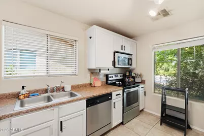45359 W Desert Garden Road, Maricopa, AZ 85139 - Photo 7
