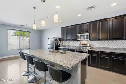 15582 W Cortez Street, Surprise, AZ 85379 - Photo 13
