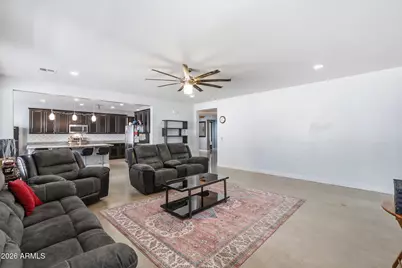 15582 W Cortez Street, Surprise, AZ 85379 - Photo 9
