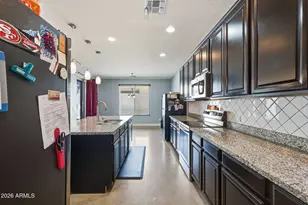 15582 W Cortez St, Surprise, AZ 85379 - Photo 11