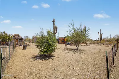 32510 N 165th Avenue, Surprise, AZ 85387 - Photo 11