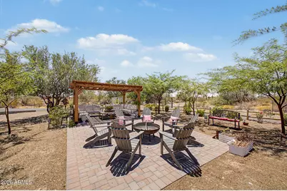 32510 N 165th Avenue, Surprise, AZ 85387 - Photo 5