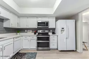 15610 N 29th St, Phoenix, AZ 85032 - Photo 3