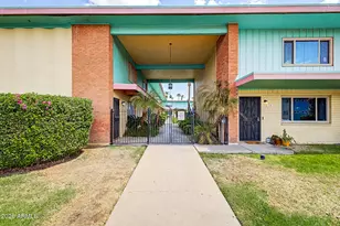 450 W Earll Dr, Phoenix, AZ 85013 - Photo 1