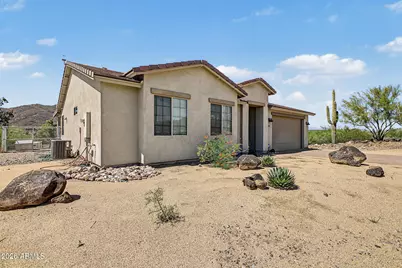 305 W Leann Lane, New River, AZ 85087 - Photo 3