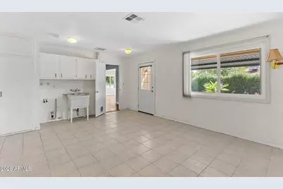 10944 W Saratoga Circle, Sun City, AZ 85351 - Photo 29